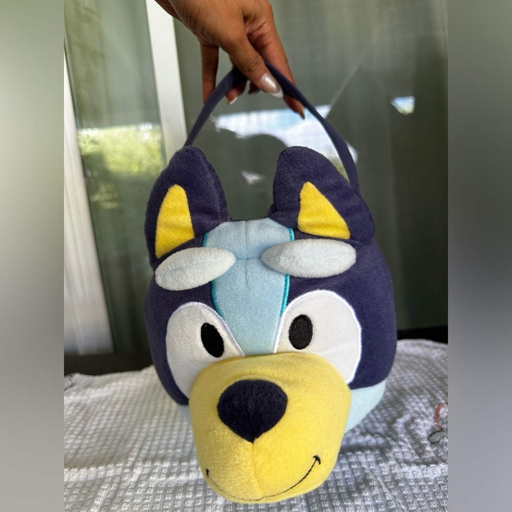 Bluey plush basket for trick or treating